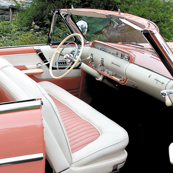 RV_1955_LincolnCapri_INT_JAN_2016