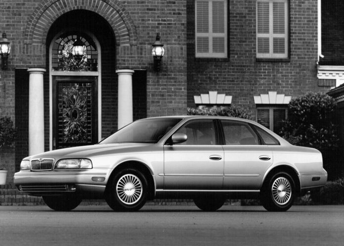 96INFINITI_Q451_WEB